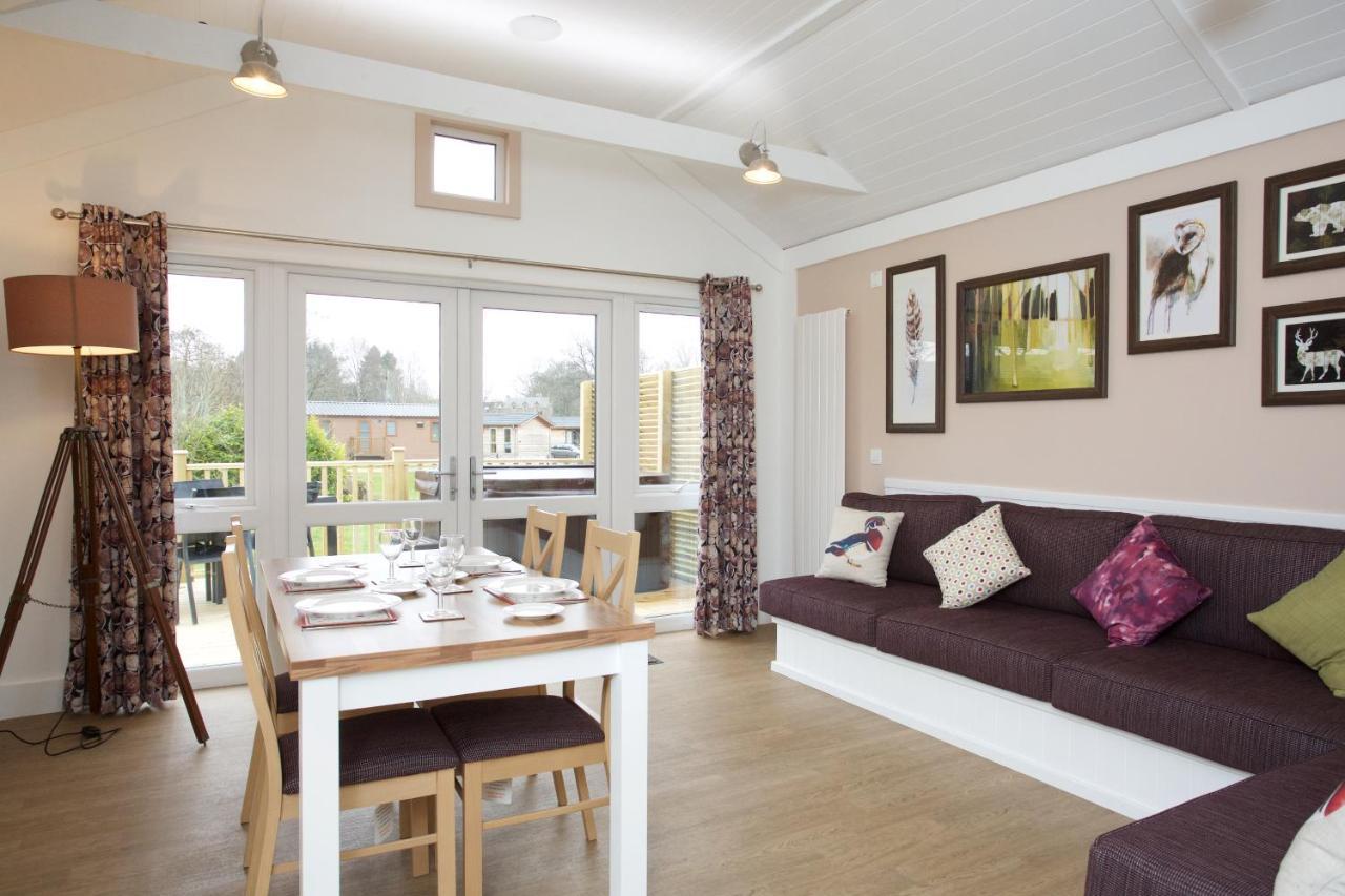 Braidhaugh Holiday Lodge And Glamping Park Crieff Exteriör bild