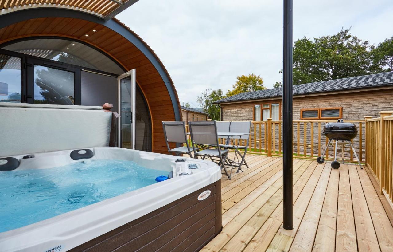 Braidhaugh Holiday Lodge And Glamping Park Crieff Exteriör bild