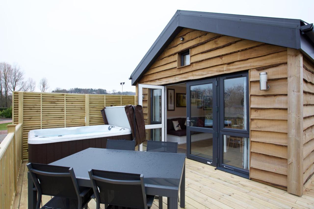 Braidhaugh Holiday Lodge And Glamping Park Crieff Exteriör bild