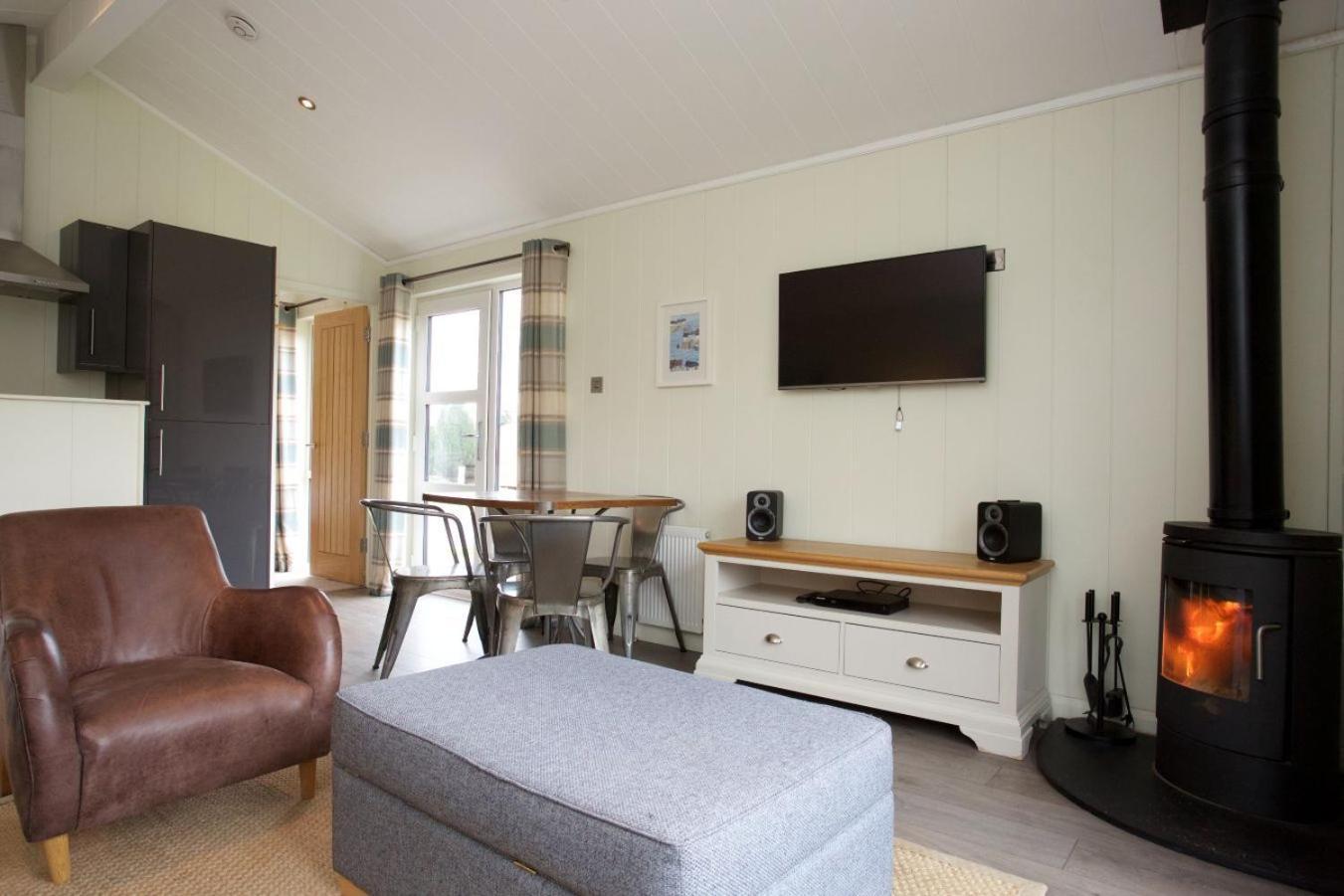 Braidhaugh Holiday Lodge And Glamping Park Crieff Exteriör bild